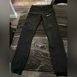 Women’s Nike leggings